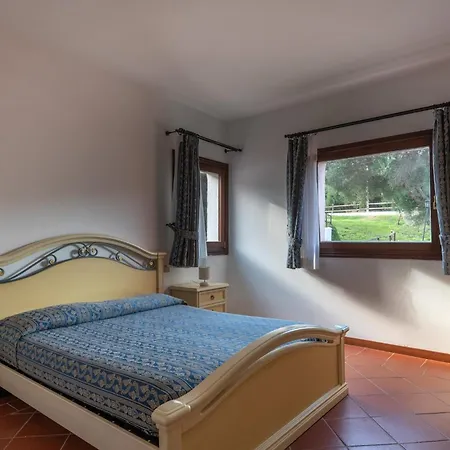 Charming Small 4vin Bella Sleeps 4 With Pool Punta de su Torrione