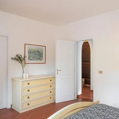 Apartment Charming Small 4vin Bella Sleeps 4 With Pool