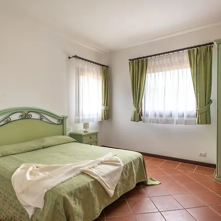 Charming Small 4vin Bella Sleeps 4 With Pool Apartment Punta de su Torrione