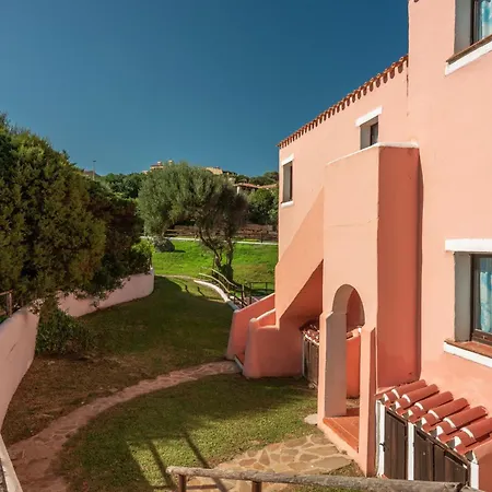 Charming Small 4vin Bella Sleeps 4 With Pool Apartment