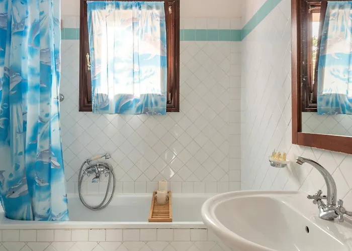Charming Small 4vin Bella Sleeps 4 With Pool
